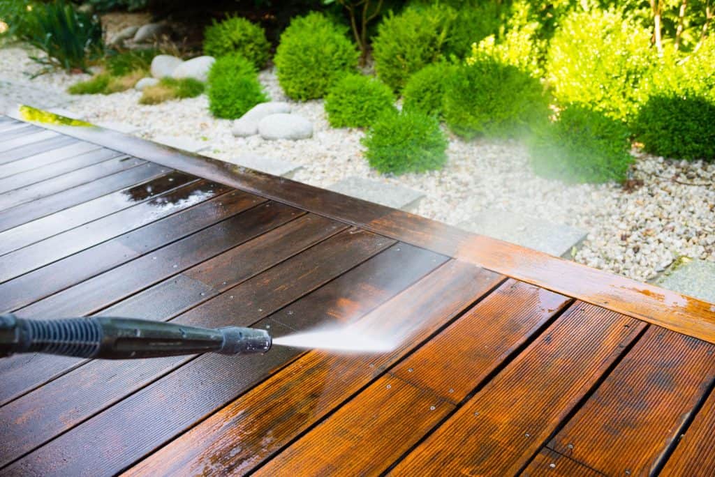 Handyman pressure cleaning services